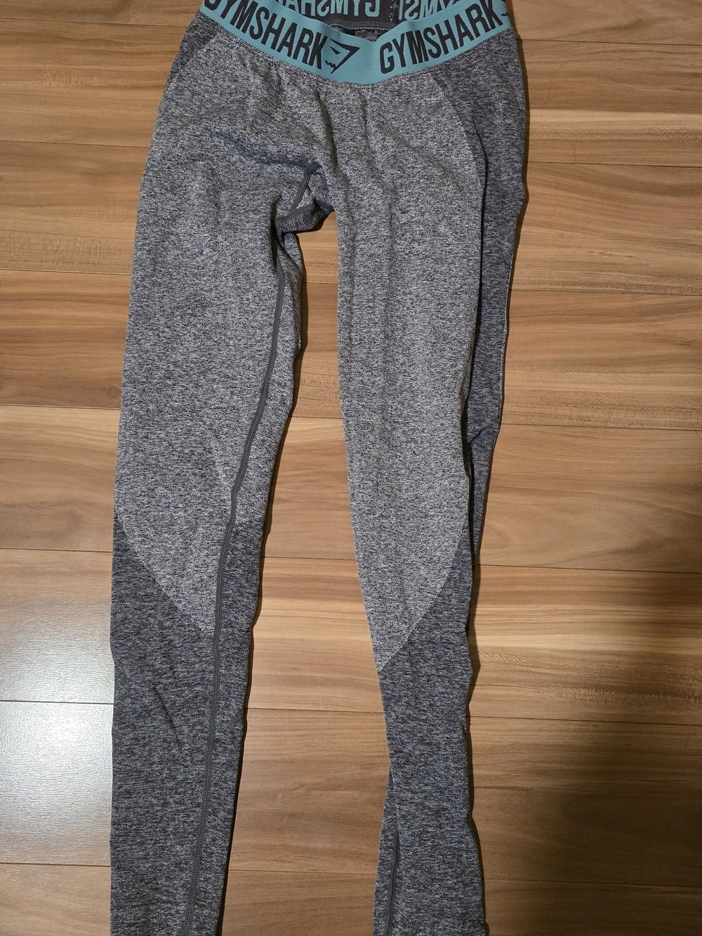 Gymshark Gray Seamless Leggings with Teal Waistband, Size Small